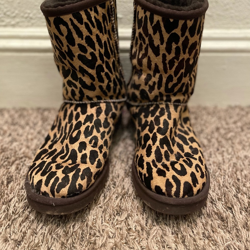 Animal print short UGG boots